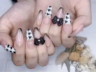 セミロング カラー ネイル Lea NAILsalon所属・Le’a NailSalonのネイルデザイン