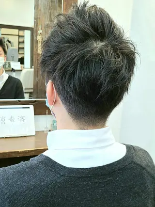 ショート 【大宮】デザイナー Anne 諳 アンのヘアスタイル