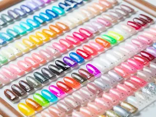 ネイル coconailミユ 🎀のネイルデザイン