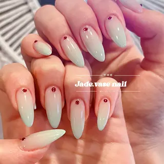 ネイル ✰Jade.vase 银座のネイルデザイン
