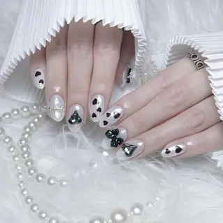 ネイル RAFFINE haru🦋🩵のネイルデザイン