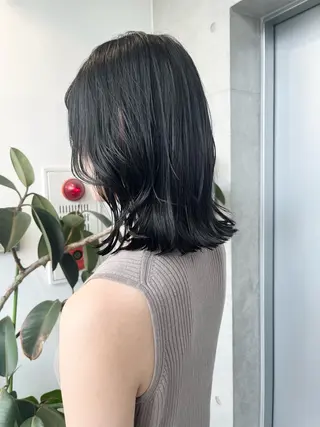 ミディアム カラー パーマ ヘアアレンジ 透明感/オリーブ/ グレージュ/YUKAのヘアスタイル