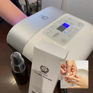 ネイル 【中川】 ロイヤル・セラピストのネイルデザイン