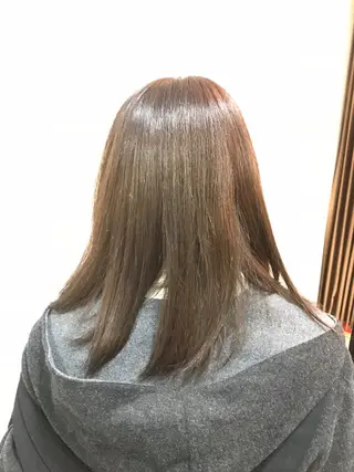 ロング OPERA 赤塚のヘアスタイル