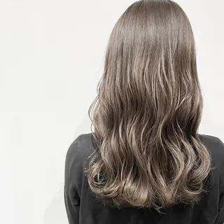 ロング MYRTLE TSUNODAのヘアスタイル