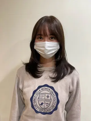 ミディアム カラー RIN／韓国ヘア レイヤーカットのヘアスタイル