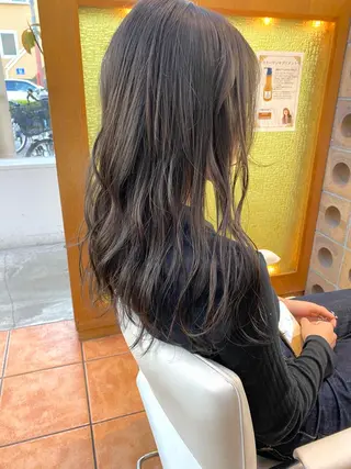 セミロング カラー 髪質改善専門店QOLU所属・✨髪質改善専門店✨ QOLU✨のヘアスタイル