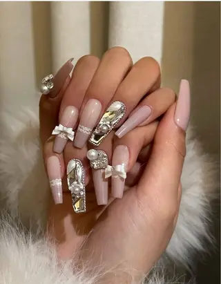 ネイル Lyna 池袋のネイルデザイン