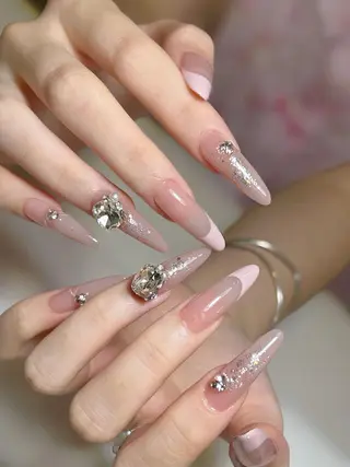 ネイル 🌈 Laule'aのネイルデザイン