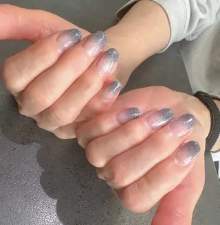 ネイル sharesalon  Mariris所属・KARIN🍓🐯 ￤堺筋本町ⓃⒶⒾⓁのネイルデザイン