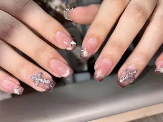 ネイル Shis_🦄shi 韓国風キラキラネイルのネイルデザイン