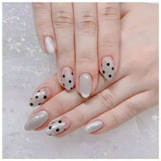 ネイル ＶＩＶＩ nailsalonのネイルデザイン