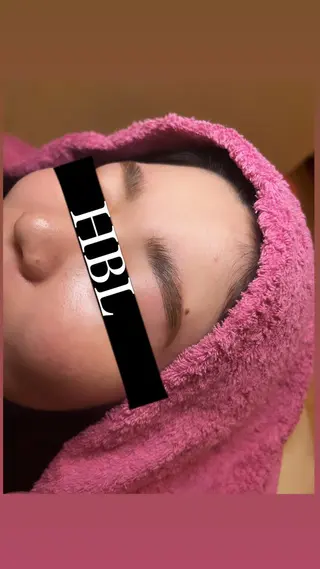 アイブロウ Dia Nail AKIのネイルデザイン