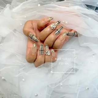 ネイル TROIS NAIL所属・Nail &eye TROISのネイルデザイン