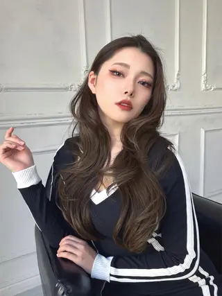 セミロング カラー Maison Halu YUKIのヘアスタイル