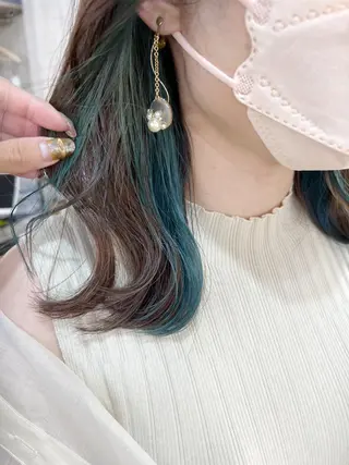 ミディアム ダブルカラー / インナーカラーMiiのヘアスタイル