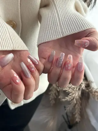 ネイル Feliz所属・Feliz 楽しいネイルサロンのネイルデザイン