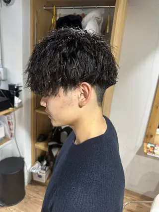 ショート パーマ ヘアアレンジ メンズ SALOWIN京都河原町Suite店所属・外国人風レイヤー/ ハイトーンSHUのヘアスタイル