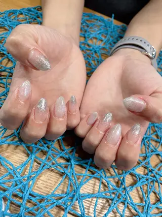 ネイル iiloo aromaworksのネイルデザイン