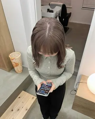 カラー ALBUM銀座店所属・池袋ブリーチ特化🎀 あやか🎀のヘアスタイル
