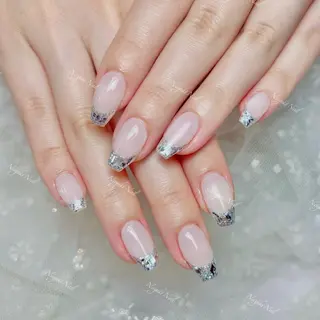 ネイル 🦋 Queenieのネイルデザイン