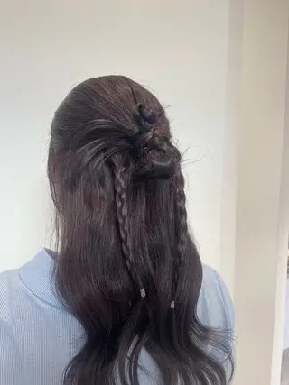 ロング カラー ヘアアレンジ 🎀MONA あまね🎀のヘアスタイル