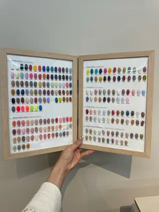 ネイル aoi △TRIOSのネイルデザイン