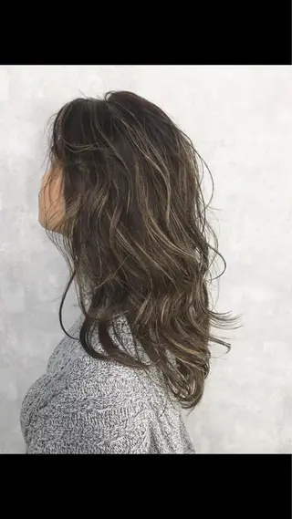 セミロング カラー レイヤーカット BLend 渋谷のヘアスタイル