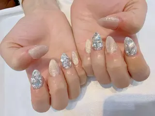 ネイル ラッキーネイルサロン西川口東口店所属・山田 由奈のネイルデザイン