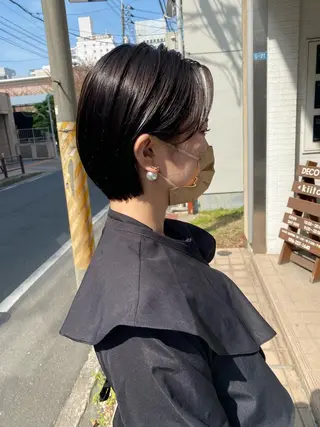 ショート ブリーチカラー よねだまことのヘアスタイル