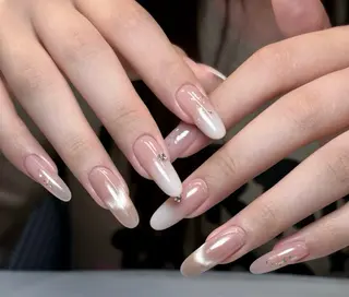 ネイル 高木 維麗絲のネイルデザイン