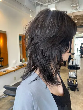 ミディアム カラー パーマ レイヤー／似合わせ TAKUYAのヘアスタイル