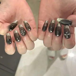 ネイル MODA MANAMIᵕ̈のネイルデザイン