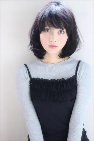 ミディアム 鎌倉 彩のヘアスタイル