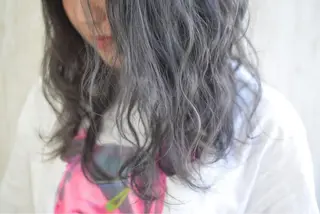 セミロング GATE.所属・GATE. staffのヘアスタイル