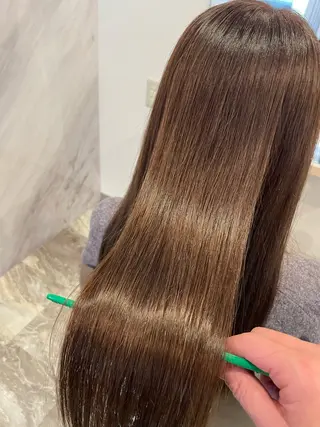 ロング 大谷 杏菜のヘアスタイル