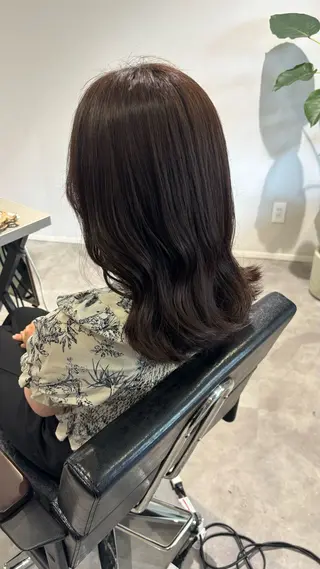 セミロング 長尾ゆりの/ボブ/ ベージュ/ハイトーンのヘアスタイル