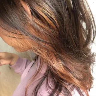 カラー 齋藤 真由のヘアスタイル