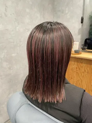 セミロング カラー 黒岩 梨沙のヘアスタイル