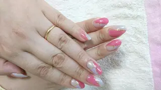 ネイル ネイルサロンラウンドトリップ所属・石江 実希のネイルデザイン