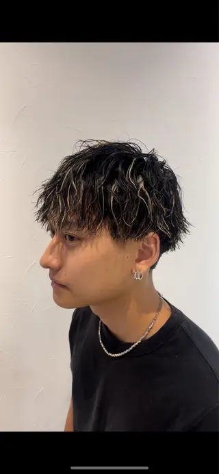 ショート カラー パーマ メンズ ブリーチパーマ🌍 正木天のヘアスタイル