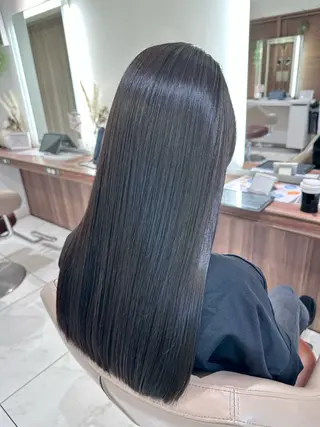 ロング 安井　昴 💫ブリーチ縮毛矯正のヘアスタイル