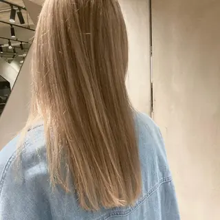 セミロング カラー 🌈圧倒的デザイン力 内井省吾のヘアスタイル