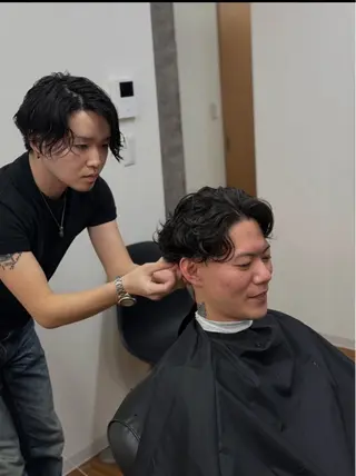 ミディアム パーマ メンズ ISHIZAKI Barber Shop所属・フルカワ ハルヒのヘアスタイル