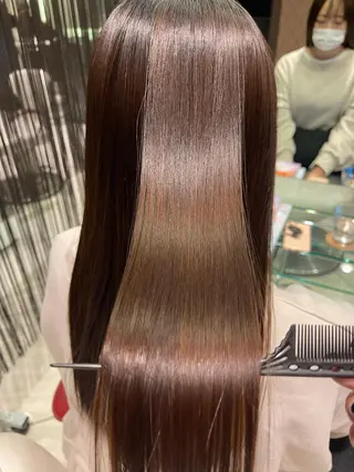 ミディアム 圧倒的美髪ストレート ツダケイタロウのヘアスタイル