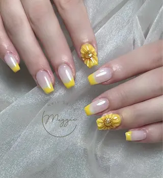 ネイル Maggie Nail🦩のネイルデザイン