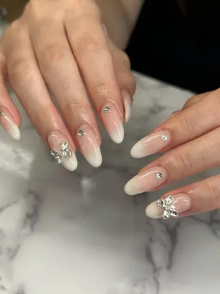 ネイル salon iris 🦋北広島市大曲のネイルデザイン