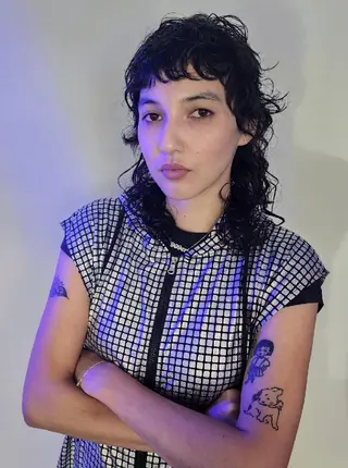 ミディアム Backbocker所属・ハイトーン/ブリーチ /デザインカラーのヘアスタイル