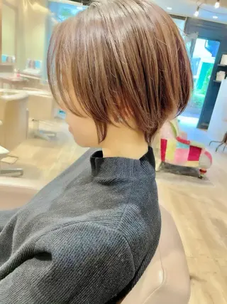 ショート ショート ボブ 梅田 木戸健人のヘアスタイル