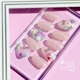 ネイル 内 奈美のネイルデザイン